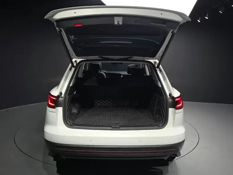 2022 Volkswagen Touareg с пробегом 47 944 км