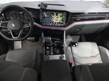 2023 Volkswagen Touareg с пробегом 37 104 км