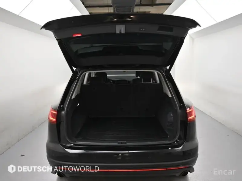 2023 Volkswagen Touareg с пробегом 30 551 км