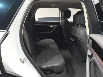 2023 Volkswagen Touareg с пробегом 37 104 км