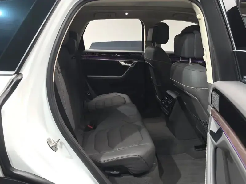 2023 Volkswagen Touareg с пробегом 37 104 км