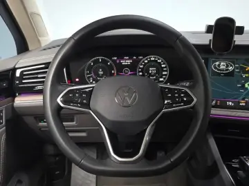 2023 Volkswagen Touareg с пробегом 37 104 км