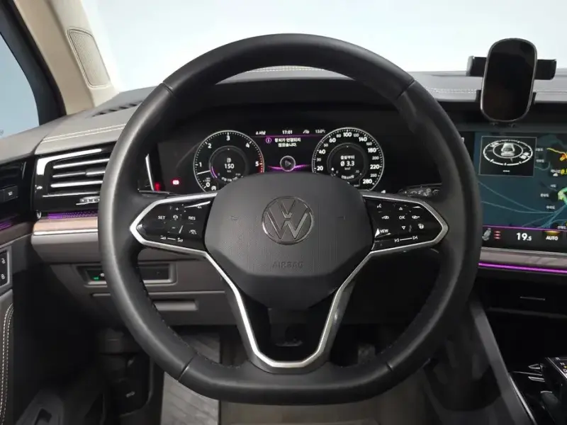 2023 Volkswagen Touareg с пробегом 37 104 км