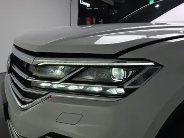 2023 Volkswagen Touareg с пробегом 37 104 км