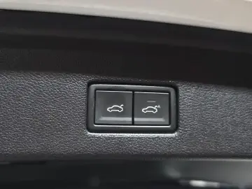 2023 Volkswagen Touareg с пробегом 37 104 км