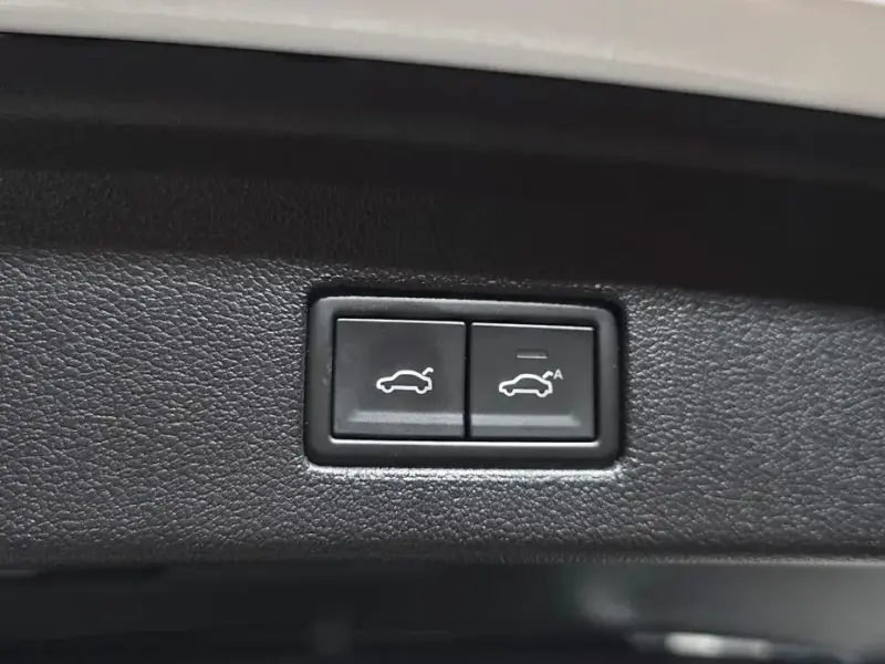 2023 Volkswagen Touareg с пробегом 37 104 км