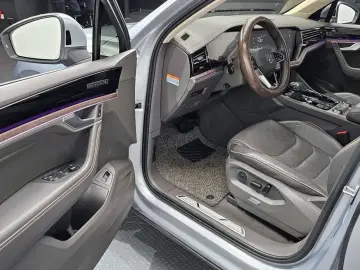 2020 Volkswagen Touareg с пробегом 111 986 км