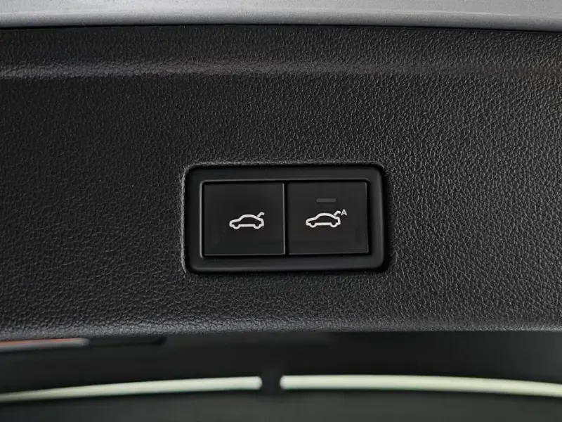 2020 Volkswagen Touareg с пробегом 111 986 км