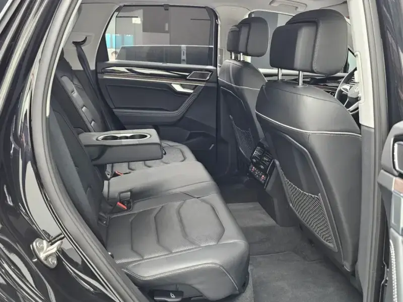 2024 Volkswagen Touareg с пробегом 26 290 км