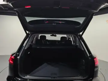 2024 Volkswagen Touareg с пробегом 26 290 км