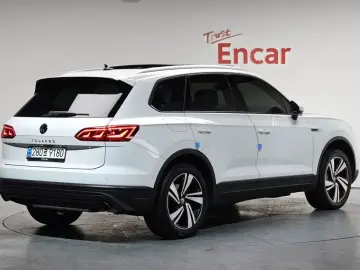 2023 Volkswagen Touareg с пробегом 96 565 км