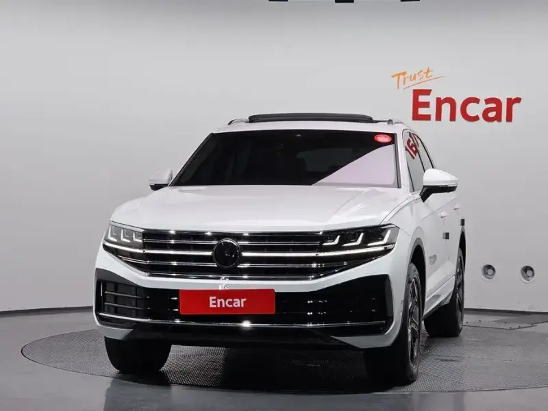 2025 Volkswagen Touareg с пробегом 24 484 км