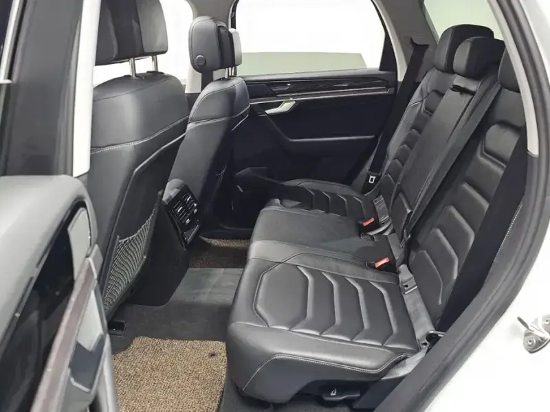 2023 Volkswagen Touareg с пробегом 96 565 км