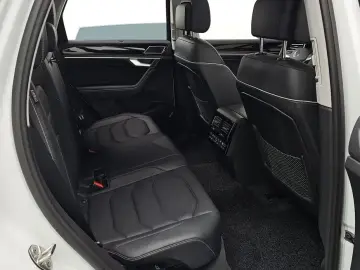 2025 Volkswagen Touareg с пробегом 24 484 км