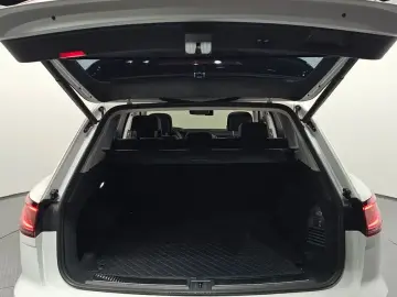 2025 Volkswagen Touareg с пробегом 24 484 км