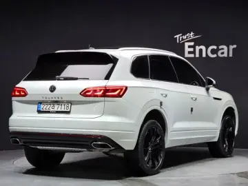 2023 Volkswagen Touareg с пробегом 28 984 км