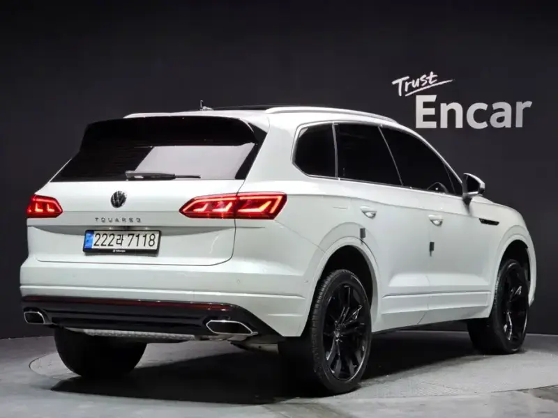2023 Volkswagen Touareg с пробегом 28 984 км