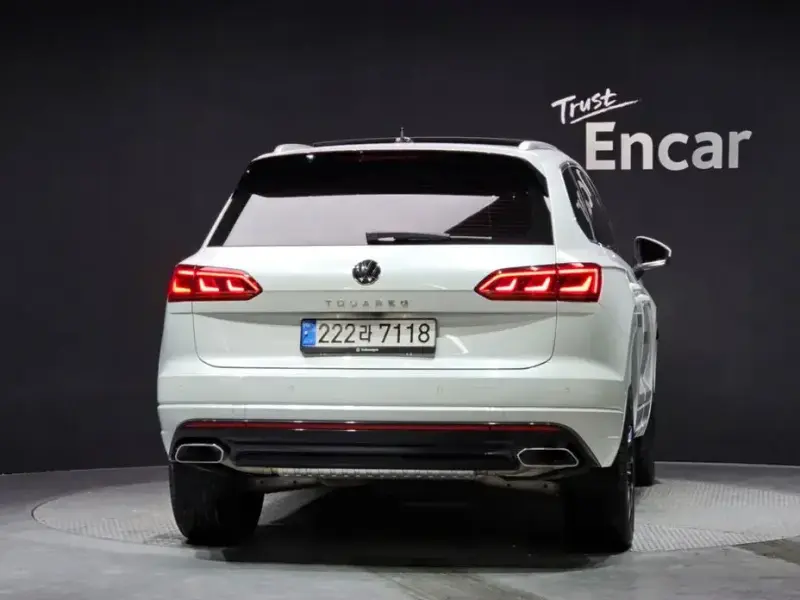 2023 Volkswagen Touareg с пробегом 28 984 км