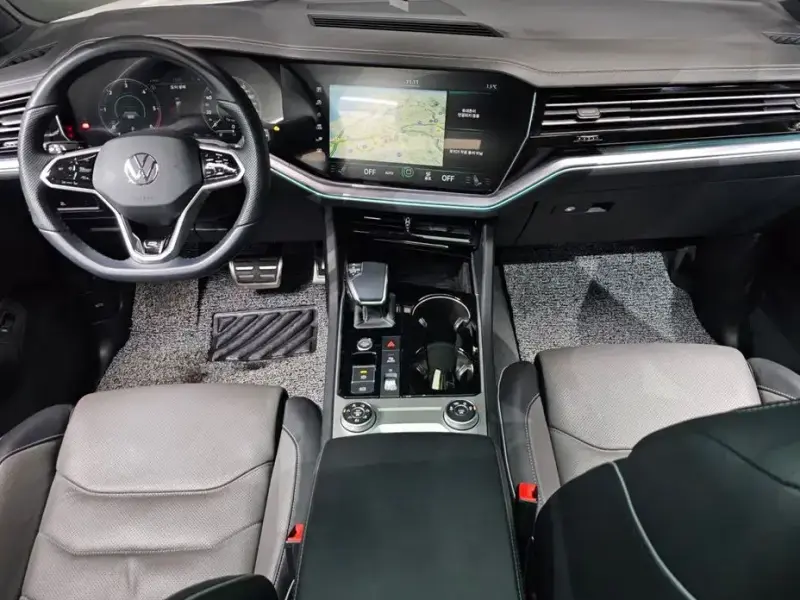 2023 Volkswagen Touareg с пробегом 28 984 км