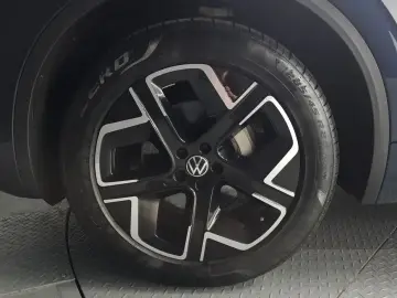 2024 Volkswagen Touareg с пробегом 29 501 км