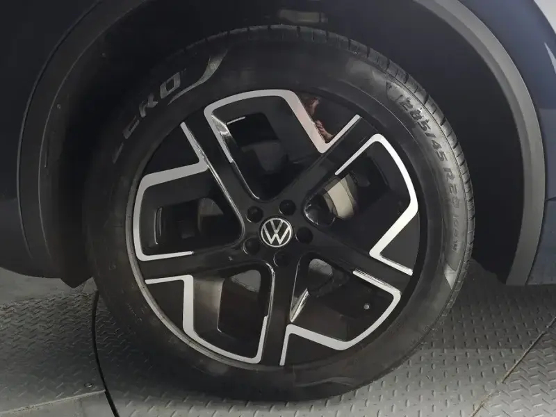 2024 Volkswagen Touareg с пробегом 29 501 км