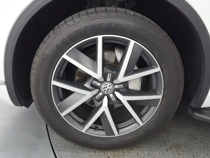 2020 Volkswagen Touareg с пробегом 96 940 км