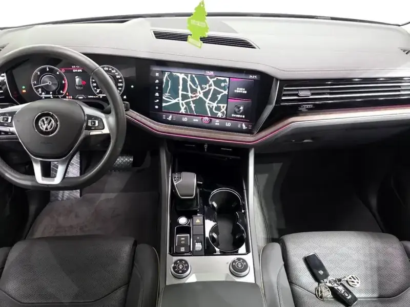 2020 Volkswagen Touareg с пробегом 96 940 км