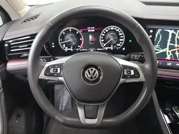 2020 Volkswagen Touareg с пробегом 96 940 км