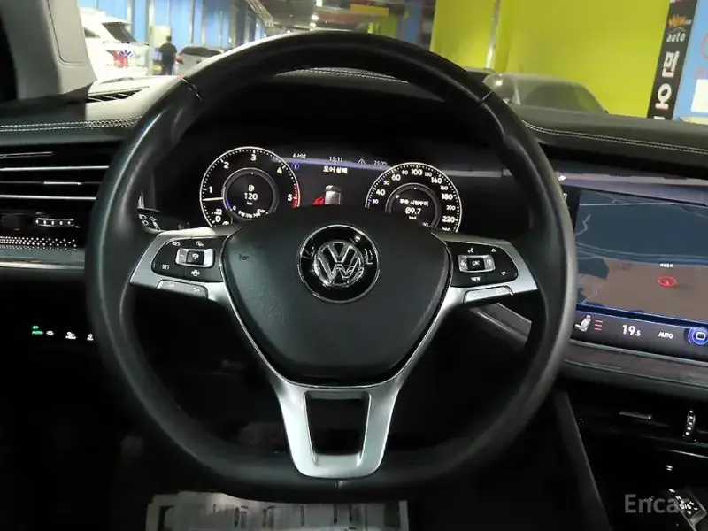 2020 Volkswagen Touareg с пробегом 160 625 км