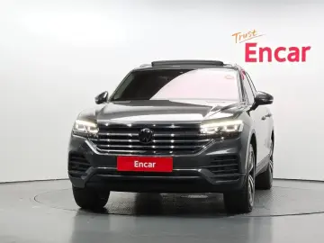 2023 Volkswagen Touareg с пробегом 41 077 км