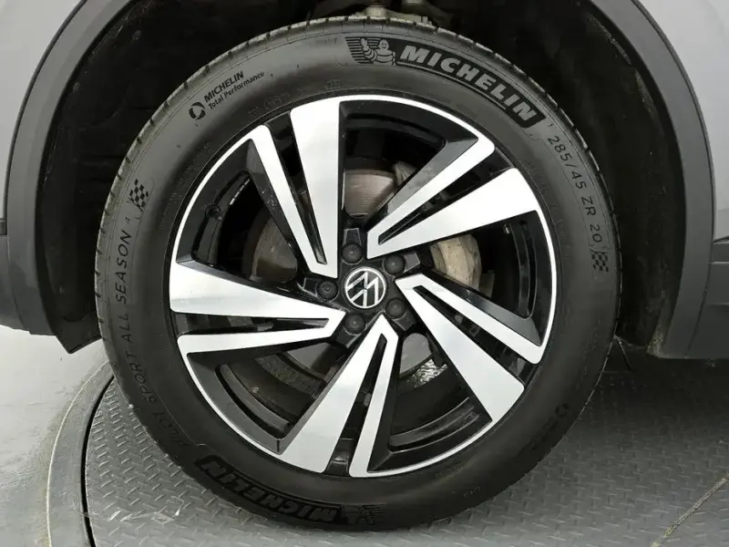 2023 Volkswagen Touareg с пробегом 41 077 км