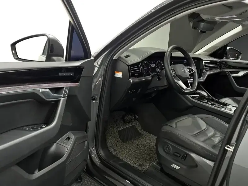 2023 Volkswagen Touareg с пробегом 41 077 км