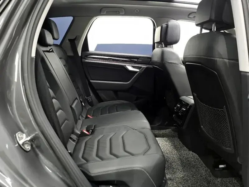 2023 Volkswagen Touareg с пробегом 41 077 км