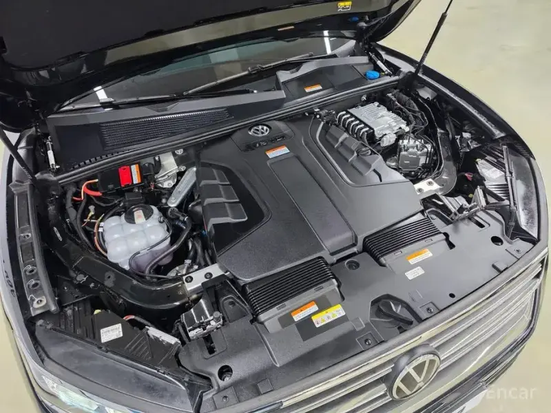 2024 Volkswagen Touareg с пробегом 15 446 км