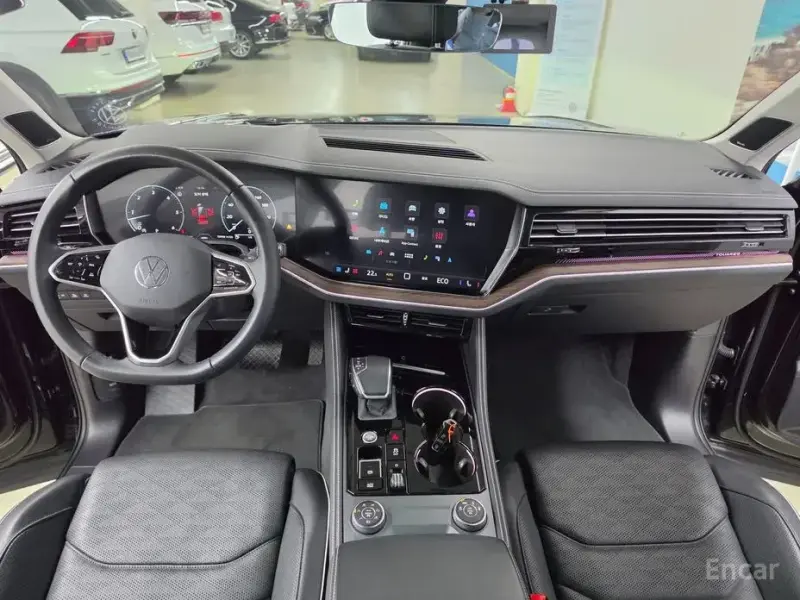 2024 Volkswagen Touareg с пробегом 15 446 км