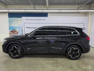 2024 Volkswagen Touareg с пробегом 15 446 км
