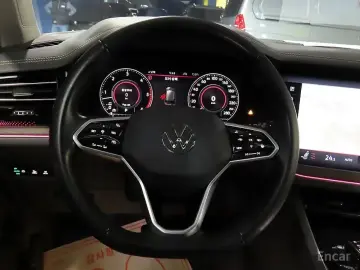 2023 Volkswagen Touareg с пробегом 37 924 км