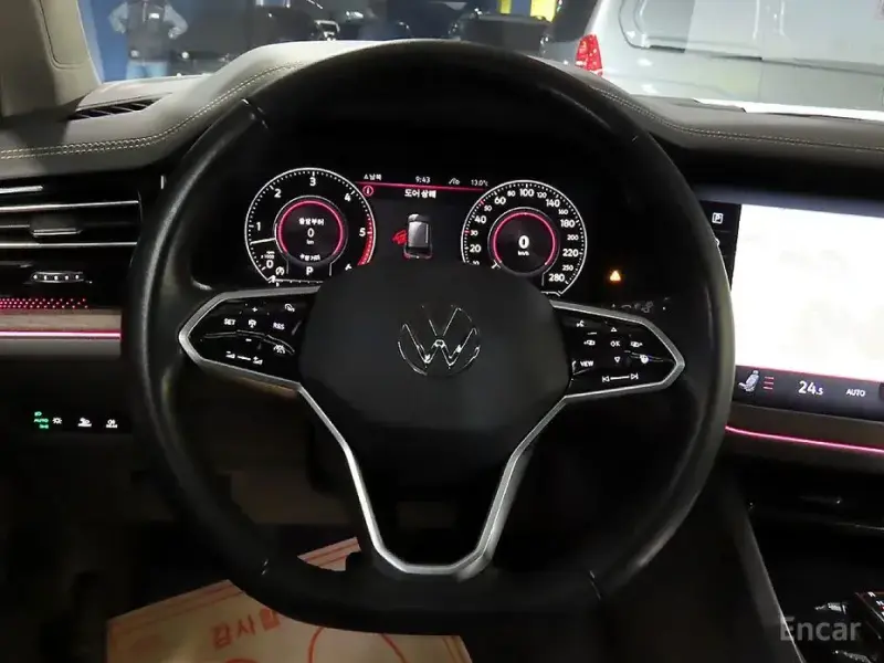 2023 Volkswagen Touareg с пробегом 37 924 км