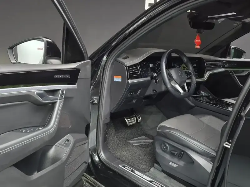 2023 Volkswagen Touareg с пробегом 43 755 км