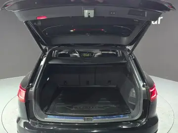 2023 Volkswagen Touareg с пробегом 43 755 км