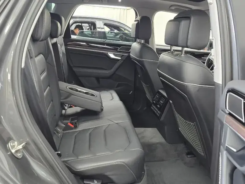 2024 Volkswagen Touareg с пробегом 26 649 км