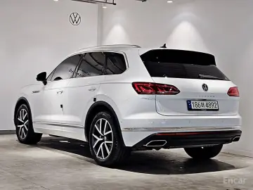 2023 Volkswagen Touareg с пробегом 67 400 км