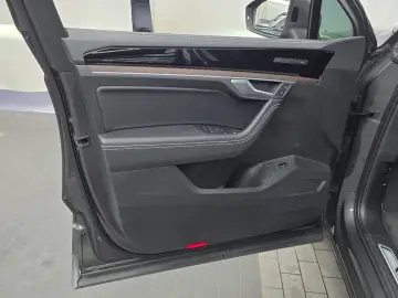 2024 Volkswagen Touareg с пробегом 26 649 км