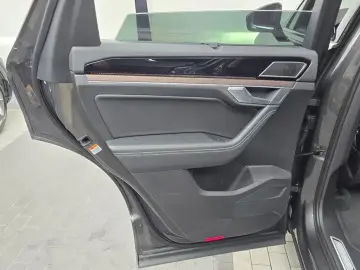 2024 Volkswagen Touareg с пробегом 26 649 км