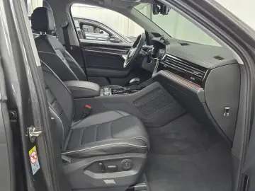 2024 Volkswagen Touareg с пробегом 26 649 км