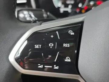 2024 Volkswagen Touareg с пробегом 26 649 км
