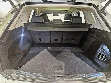 2024 Volkswagen Touareg с пробегом 38 069 км