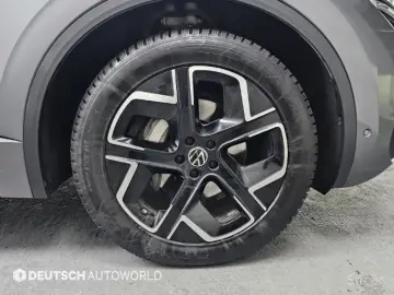 2024 Volkswagen Touareg с пробегом 23 636 км