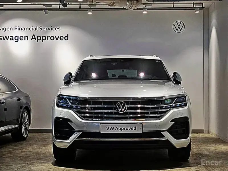 2023 Volkswagen Touareg с пробегом 21 766 км
