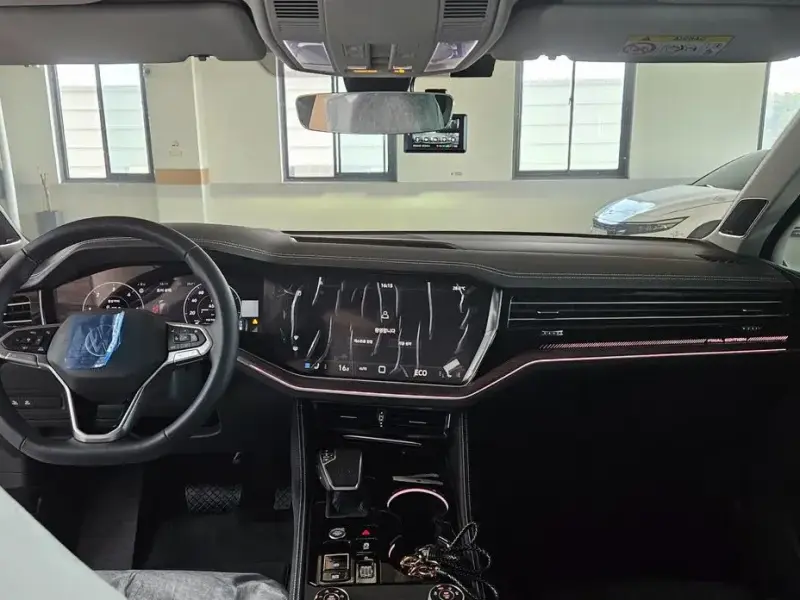 2026 Volkswagen Touareg с пробегом 12 км